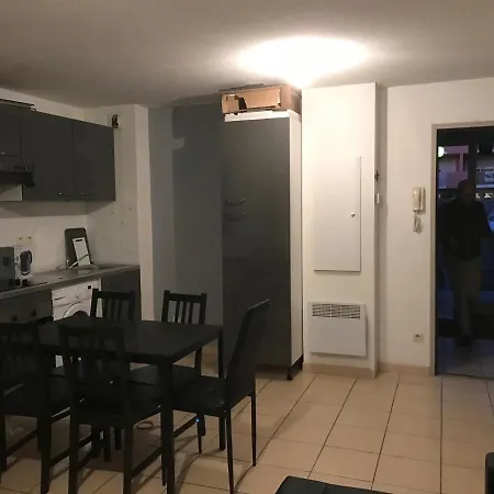 Apartamento T2 Avec Jardin Prive Et Parking Prive Agde